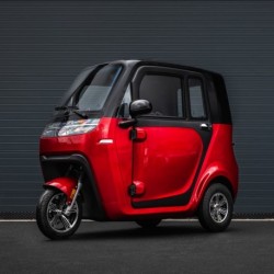 Elektromobil - elektrická tříkolka Leramotors E1 - červená