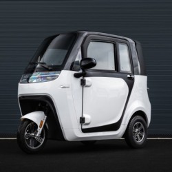 Elektromobil - elektrická tříkolka Leramotors E1 - bílá